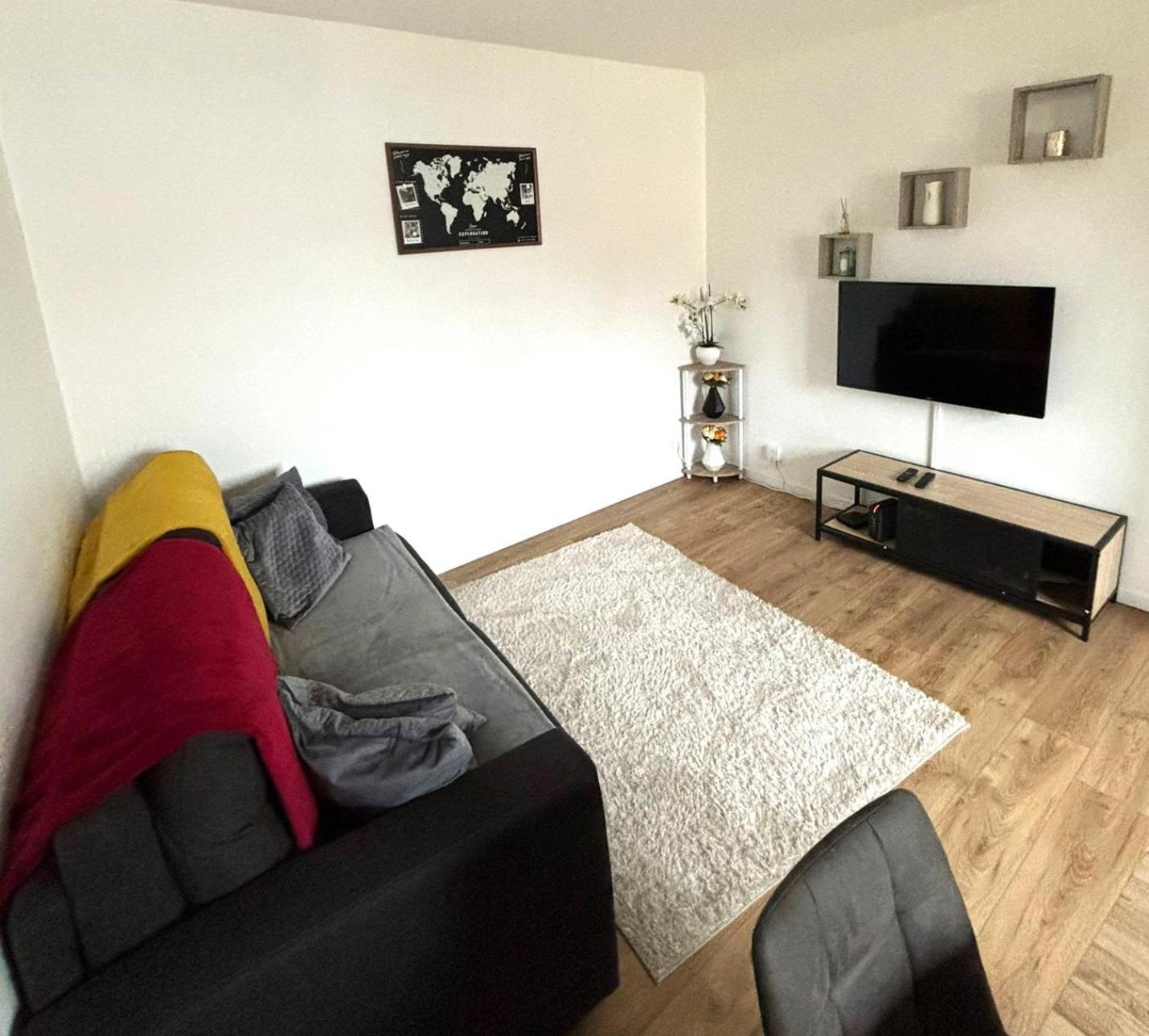 "Charme Vemarien" Appartement Proche Cdg & Asterix Vemars Buitenkant foto